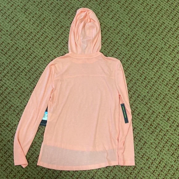 Nike dryfit, hooded, long sleeve shirt - Picture 4 of 4